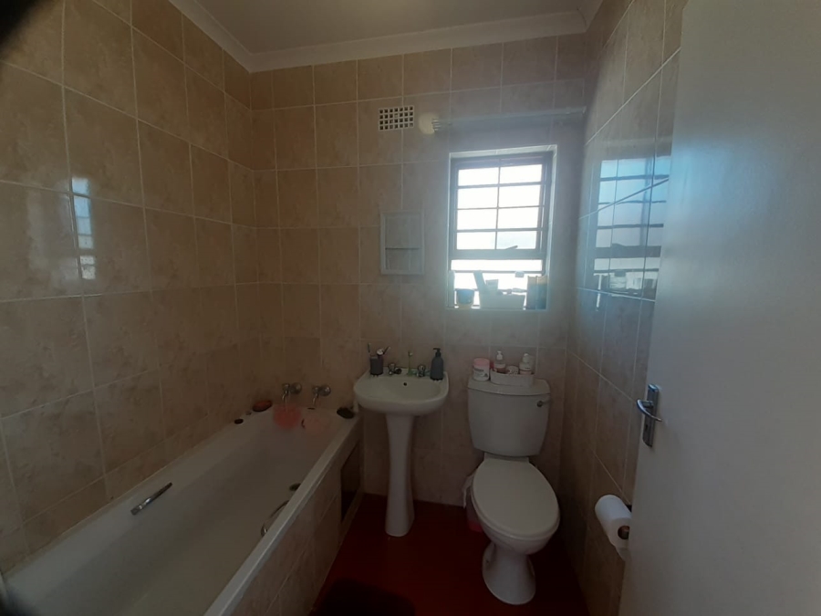 2 Bedroom Property for Sale in Parsonsvlei Eastern Cape